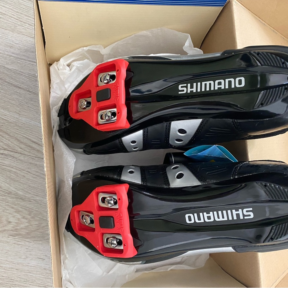 Brand New With Tags Shimano Unisex Cycling Shoes Size US 7.5